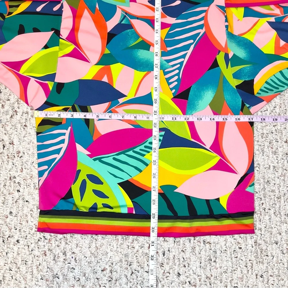 Trina Turk Rain Forest Swim Cover-Up Tunic in Green
Multi, Small - Picture 11 of 13
